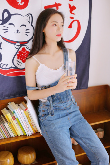 老头老太婆树林中作爱